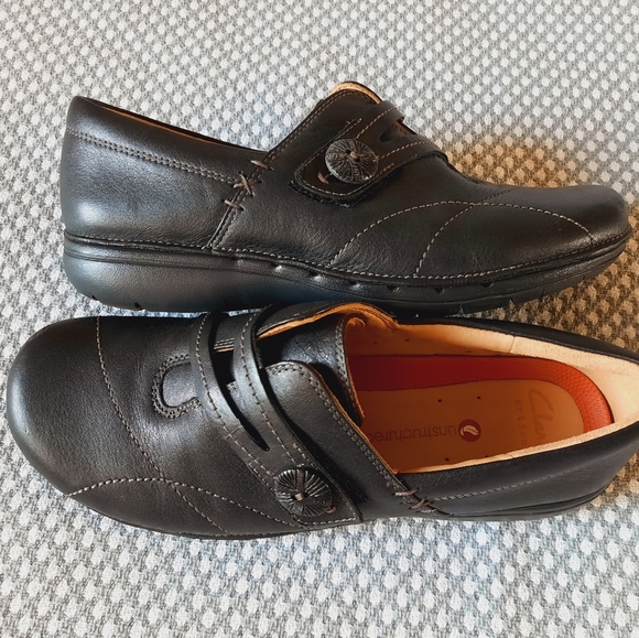 Clark's artisan black leather shoes size 6.5 - Picture 2 of 13